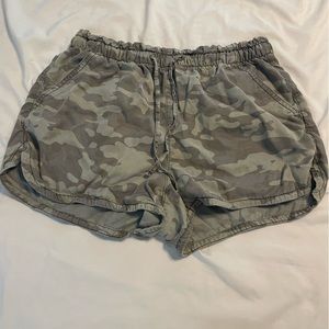 AE Camo Shorts